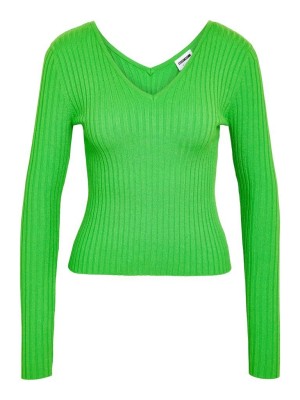 Noisy May NMPERNILLE L/S V-NECK KNIT TOP FWD Classic Green | Freewear